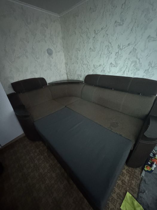 Великий двоспальний диван