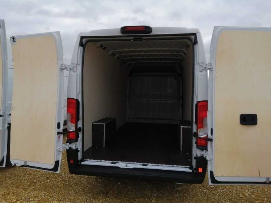 Peugeot Boxer L3H2 Zabudowa samochodu wykonana w standardzie