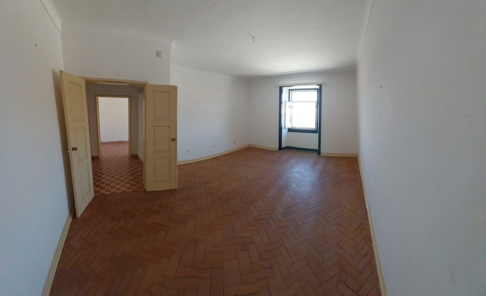 Moradia T5 em Alvito , Beja