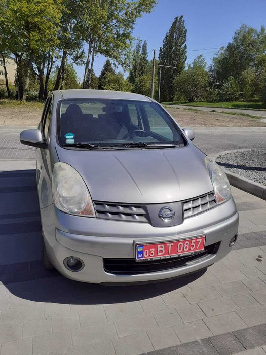 Автомобіль Nissan Note 1.4