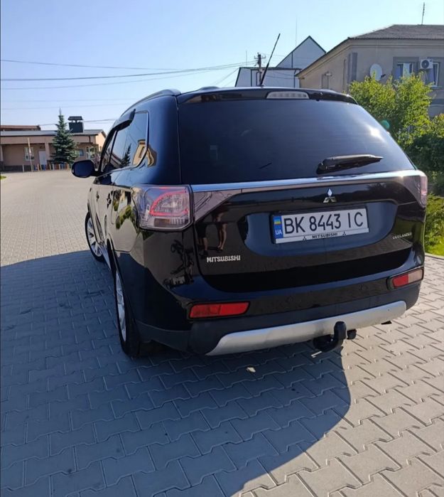 Мітсубісі аутлендер 2.2