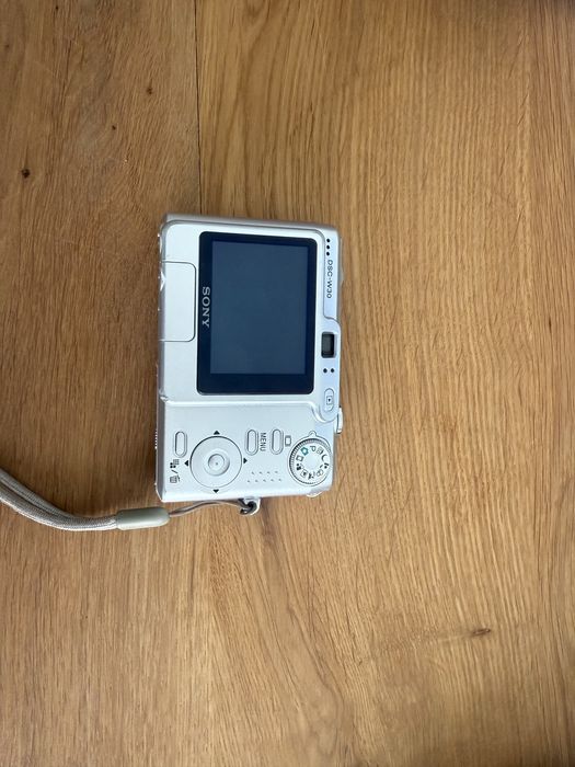 Máquina fotografica Sony Cyber-Shot
