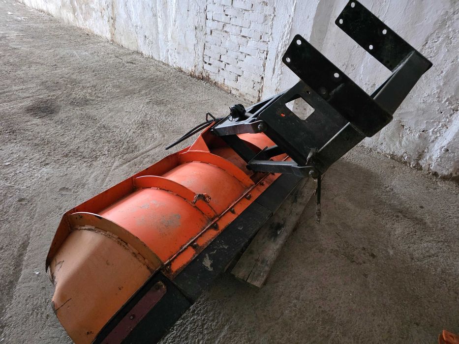 pług do śniegu ursus c 330 bardzo mocny