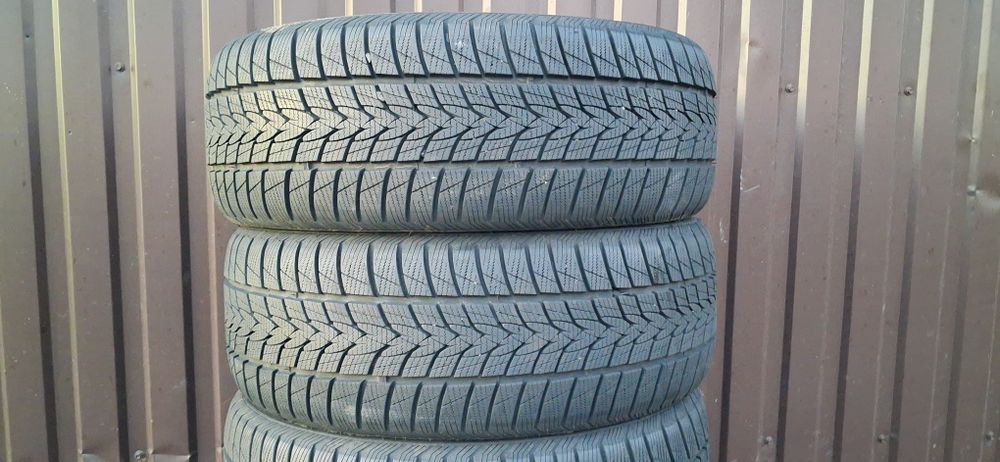 Зимові шини IMPERIAL205/50R17 097...648...0812