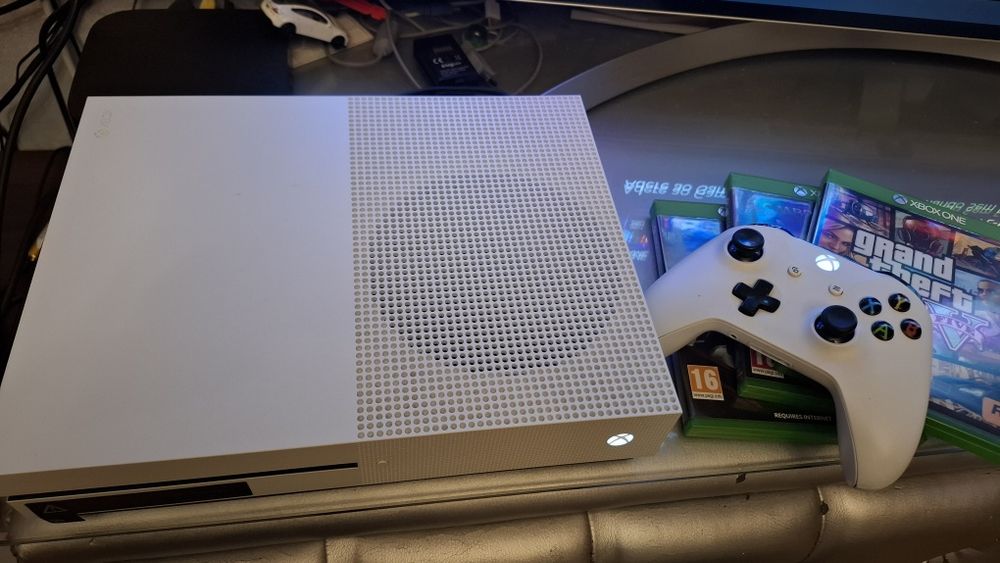 Xbox One Model S 500Gb