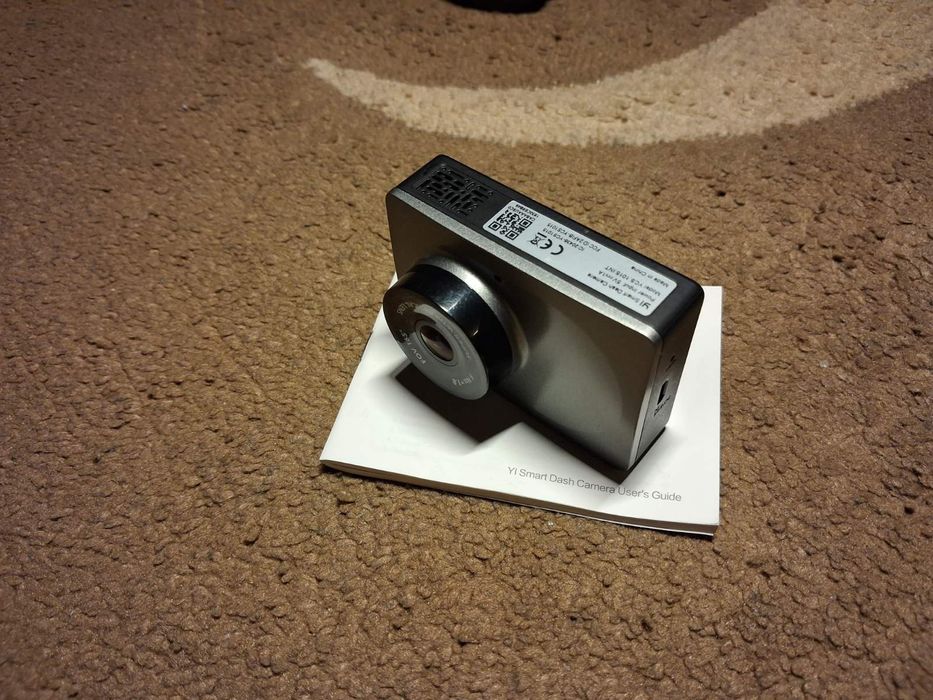 Відеореєстратор Xiaomi YI Dash Cam