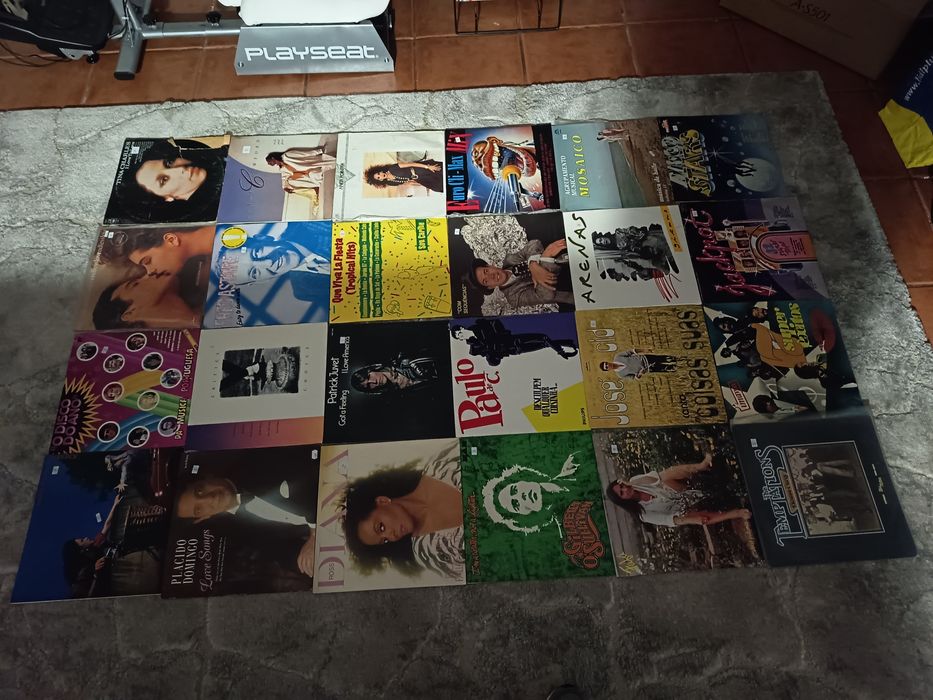 Lote de vinis a €3 e €4