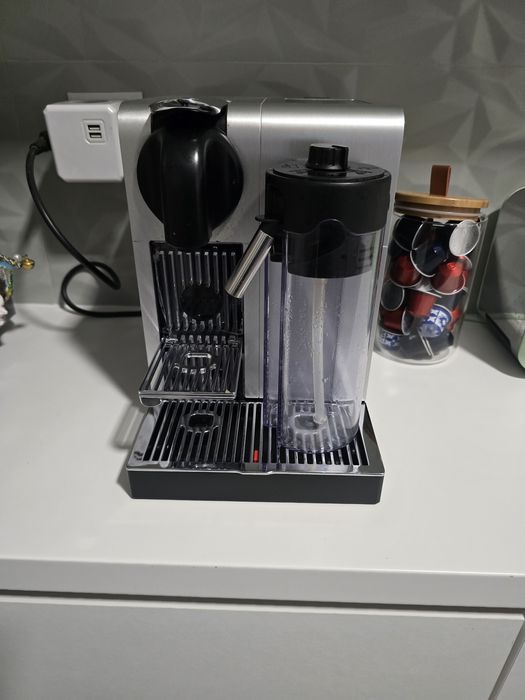Nespresso Latissima DeLonghi