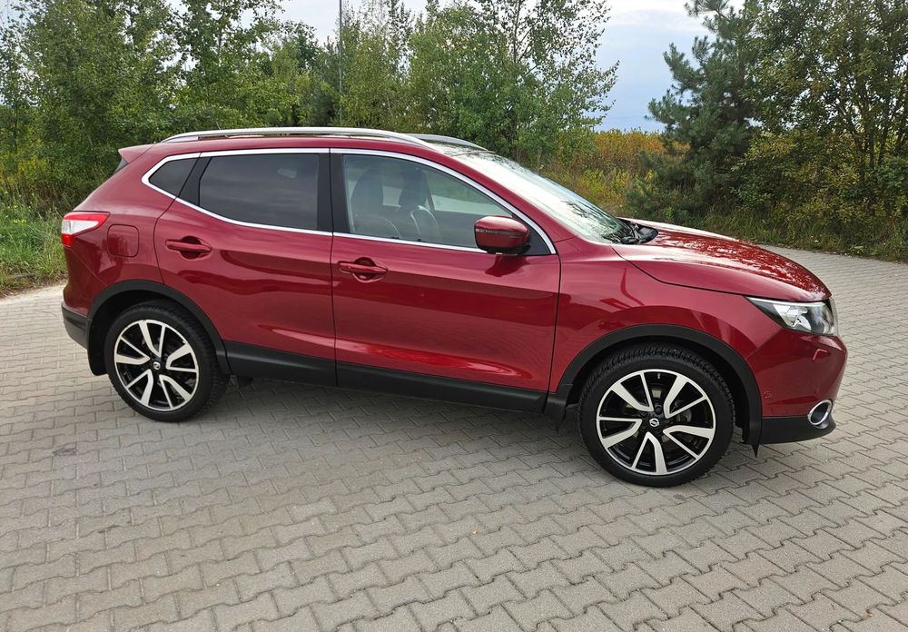 Nissan Qashqai Benzyna AUTOMAT 145tys km 2015r! Kamery Panorama Navi Xenon! ORYGINAŁ
