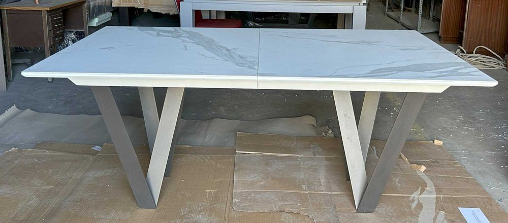 Mesa jantar marmorizada em madeira