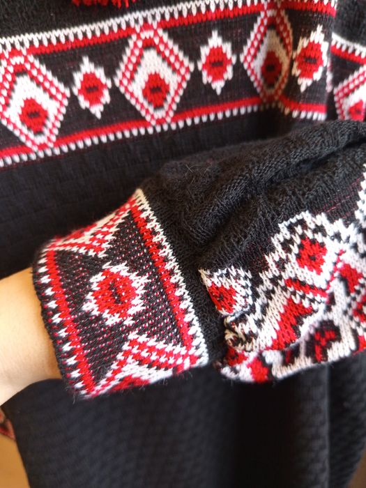 Вязанное платье вышиванка в украинском национальном,этническом стиле.
