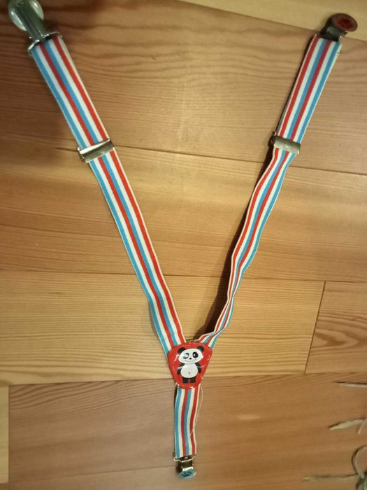 Vários bijuterias a 3 euros cada