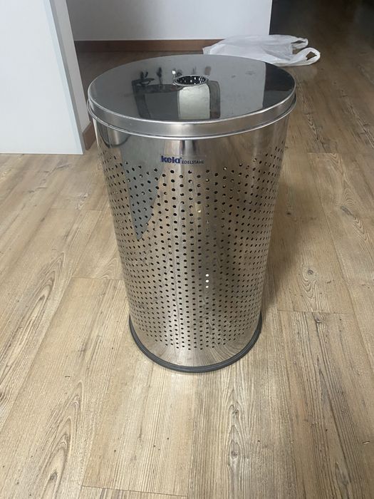 Cesto de roupa como novo