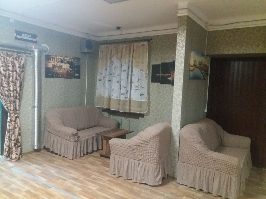 Срочно продам комплекты штор