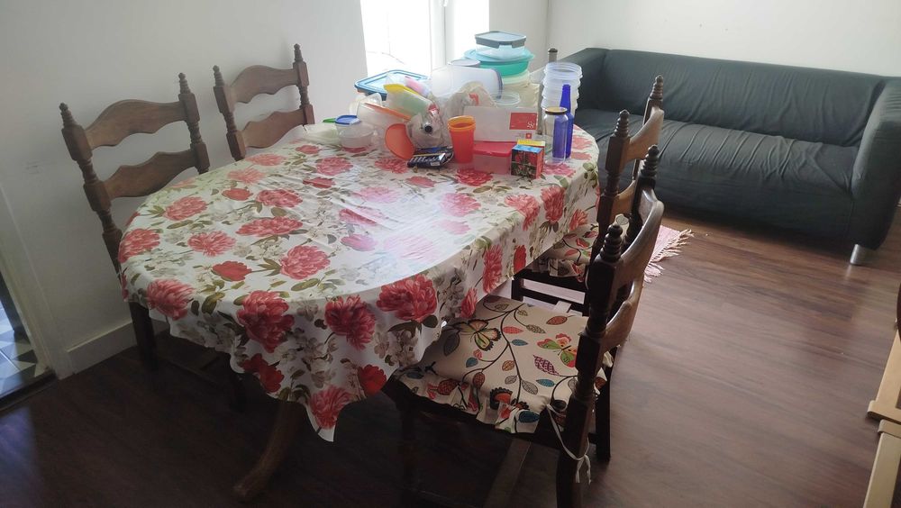 Recheio de casa , 3 quartos e sala Centro Porto