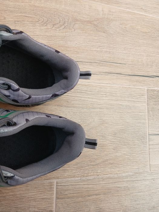 Кросівки Keep Running р 42 (28 см) ц 1000 гр, у стані нових