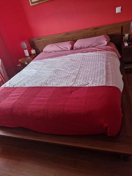 Quarto de casal muito estimado, como novo