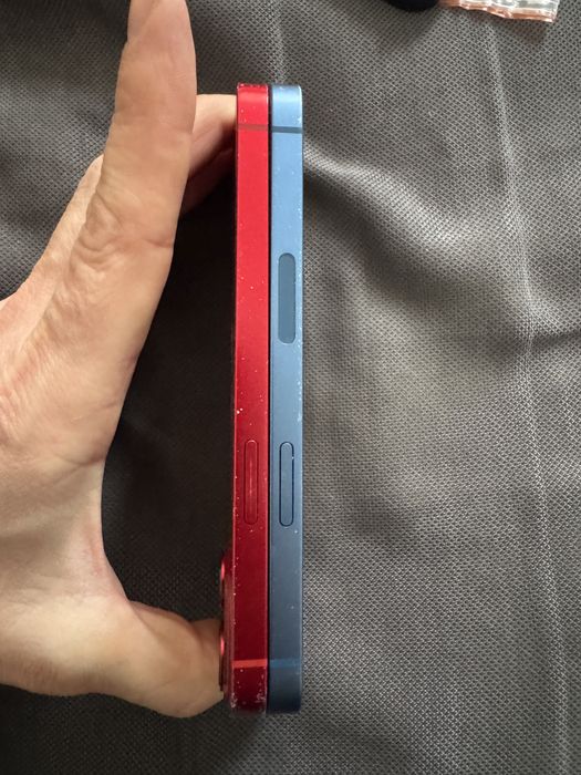 Корпус iPhone 13 Priduct Red, Blue.