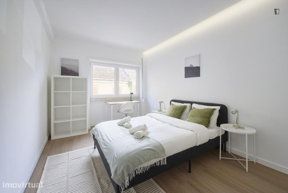 Quarto - localizado em Entrecampos Lisbon