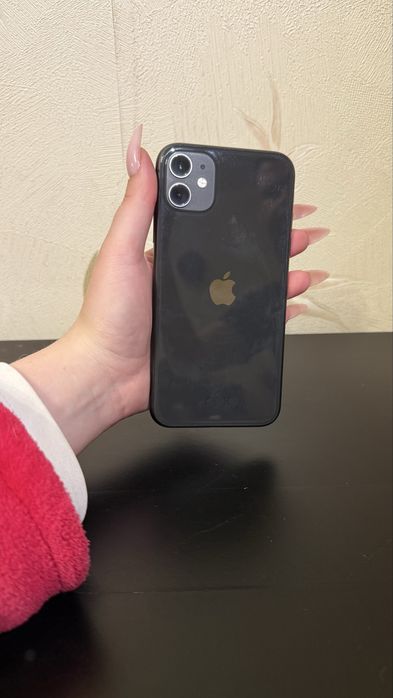 Продам Iphone 11 на 128 ГБ