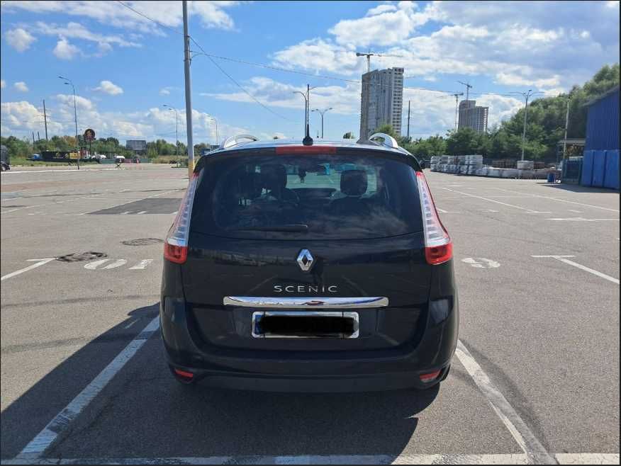 Renault Grand Scenic 2013