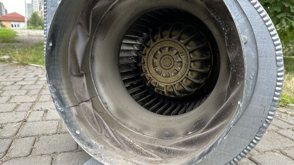 Вентилятор внутренний Улитка ZIEHL-ABEGG RE28P-4DK.6F.1R