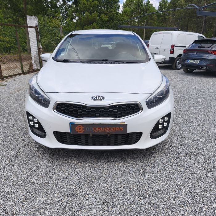 Kia Ceed 1.6crdi 136cv