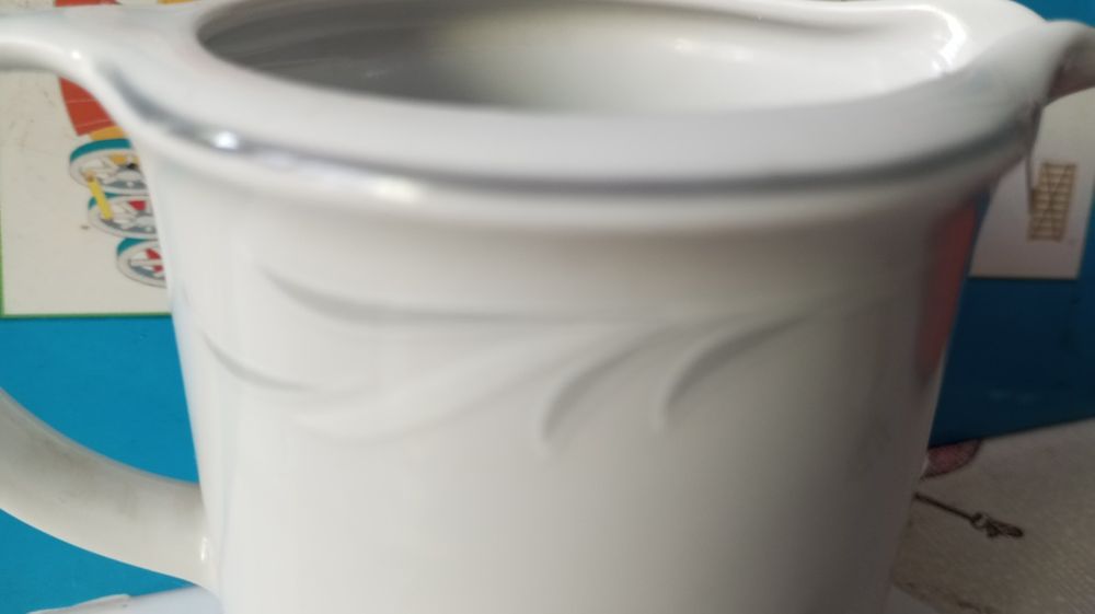 Porcelana mlecznik ILMENAU  NRD