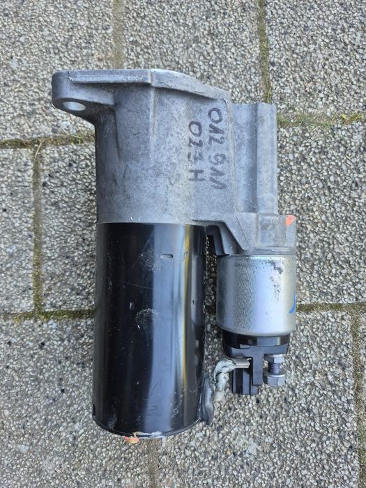 Rozrusznik audi Q7 4L