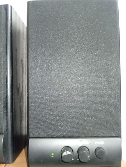 Колонки активные,F&D(sven)r215,дерево