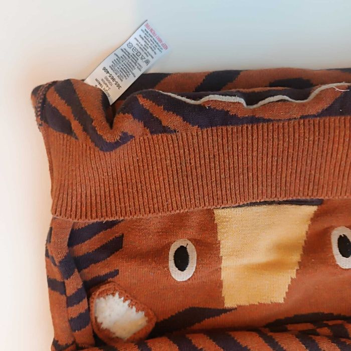 Sweter NEXT rozmiar 104 (3-4 lata) stan idealny