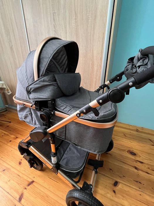 Дитяча коляска NINOS FREELANDER . В  хорошому стані.