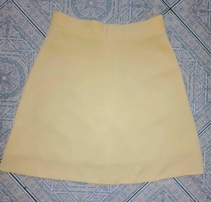 spódnica żółta mini na podszewce 34/36 XS/S