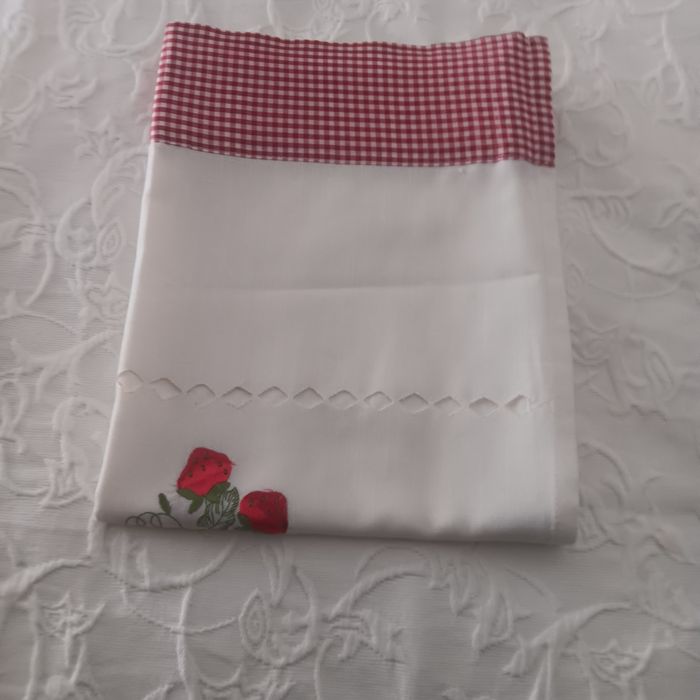 Vendo cortina para cozinha