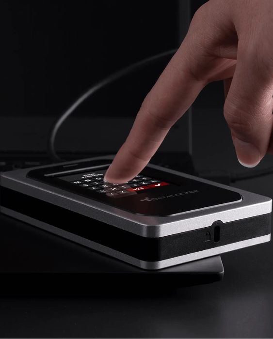 Захищений шифруванням жорсткий диск DataLocker 2Tb