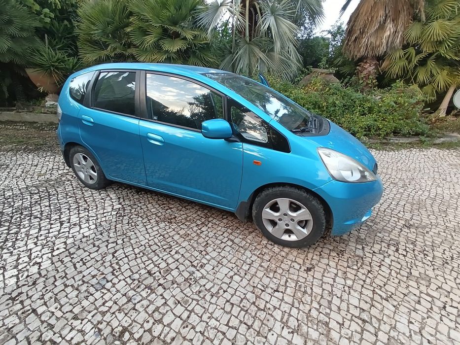 Honda Jazz gasolina engate reboque