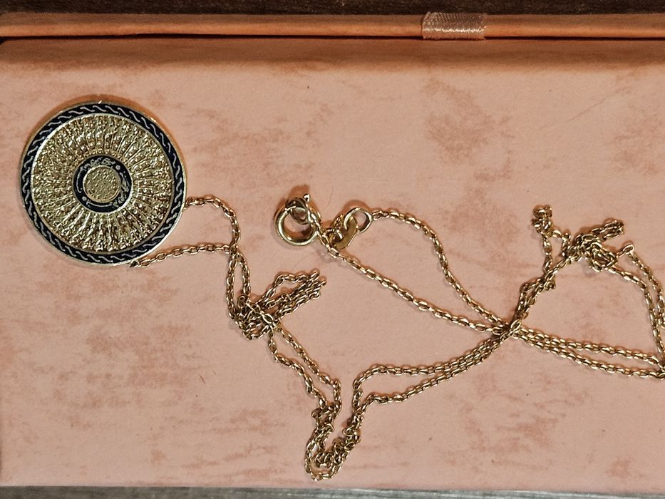 Złoty łańcuszek z zawieszką od Lombardia Katowice