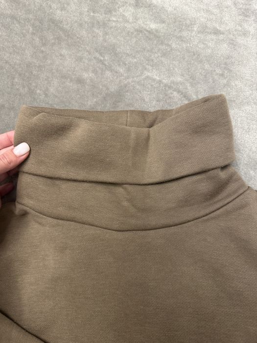 Кроп толстовка Zara