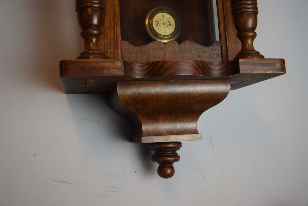 Wiszący zegar ścienny Junghans A06 - miniatura