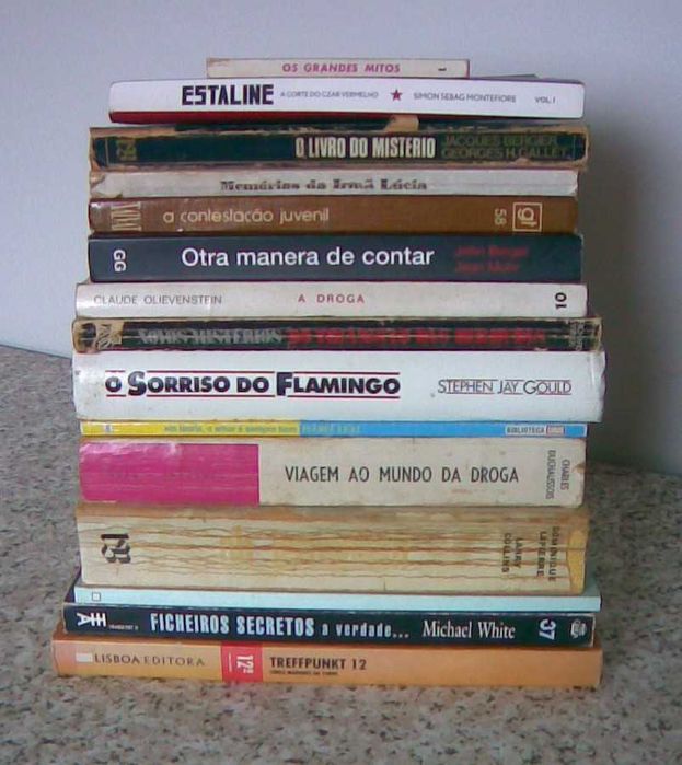 Lote com 90 livros - para desocupar - venda individual