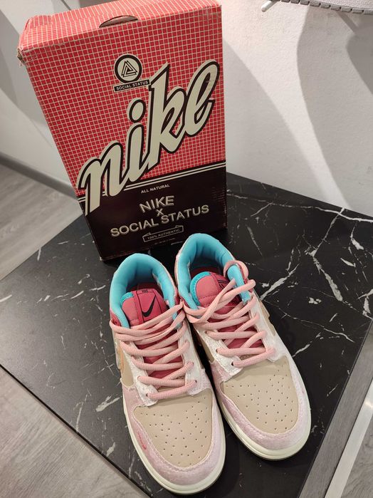 Кросівки Nike Dunk Low x Social Status Free Lunch Strawberry Milk