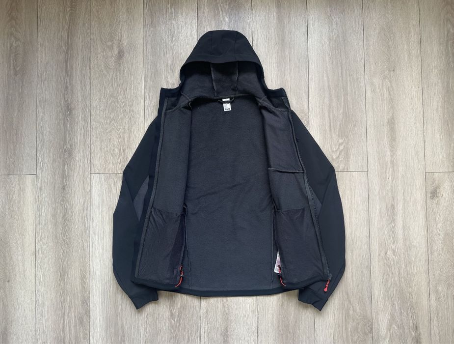 Вітровка Softsheel Quechua, розмір М