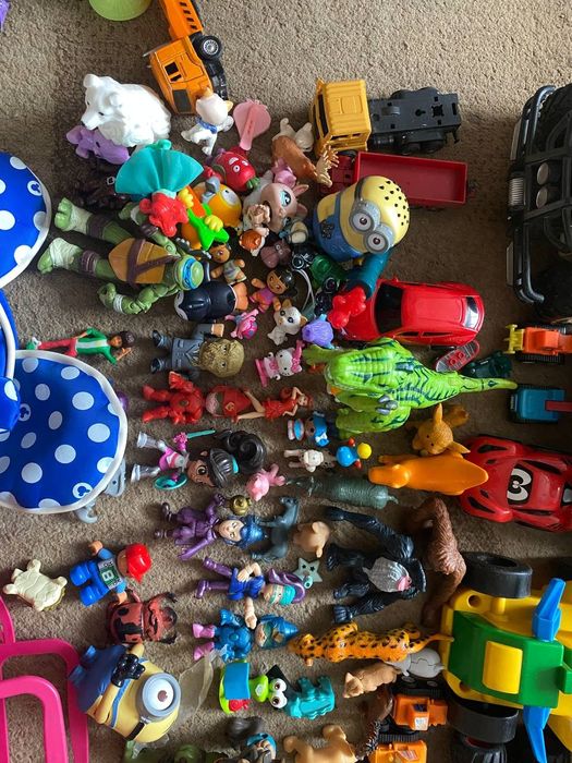 Дешево іграшки одним лотом