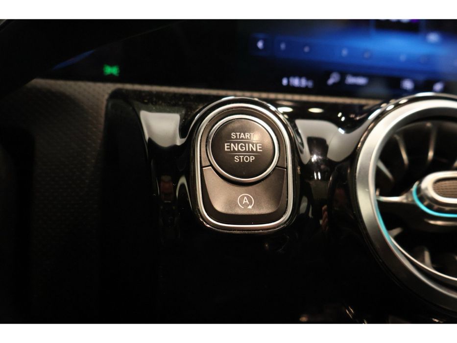 Mercedes-Benz CLA 180d Luxury 2020 Shooting Break – Impecável