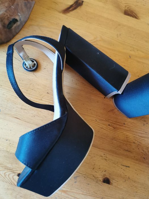Karen Millen sandały platforma