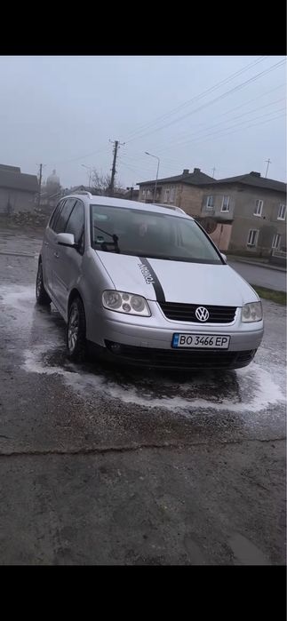 Продається Volkswagen Turan 2.0 TDI