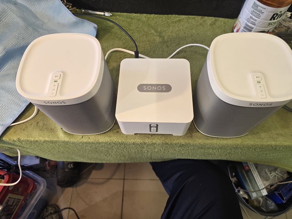 Zestaw SONOS model Connect + 2 głośniki Play:1.