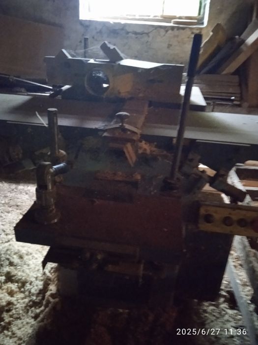 Продається станок по обробці дерева. 
Детальна інф