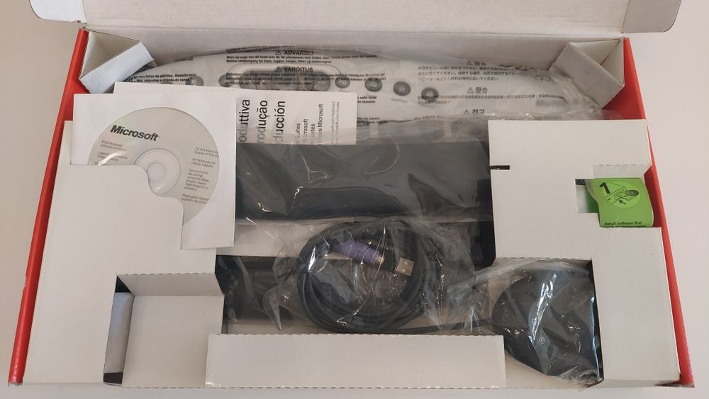 Microsoft Wireless Keyboard64741247737985122