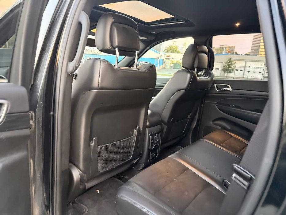 Jeep Grand Cherokee      2020